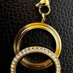 Origami Owl Twist Living Pendant - Gold with crystals. Lg. Charms incl. 18in.